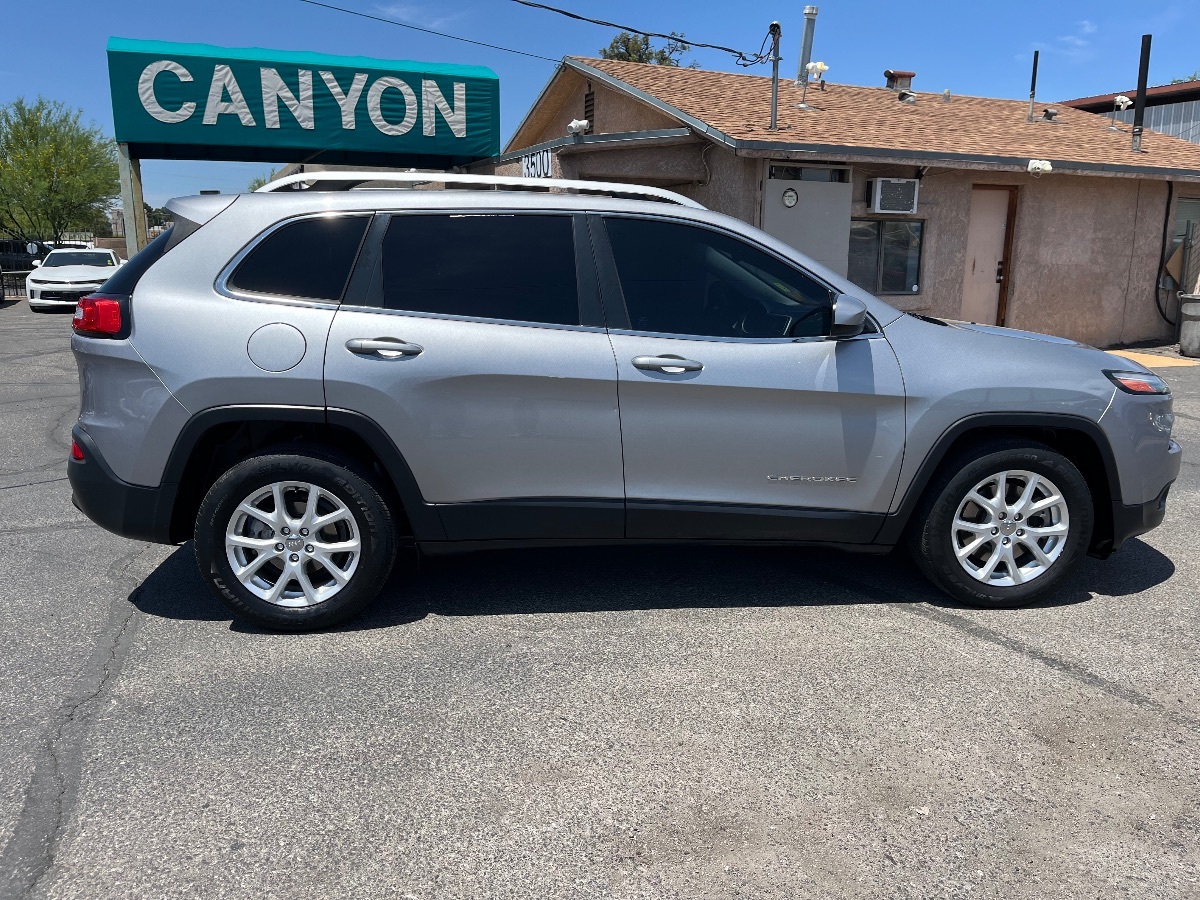 2017 Jeep Cherokee Latitude - Photo 3