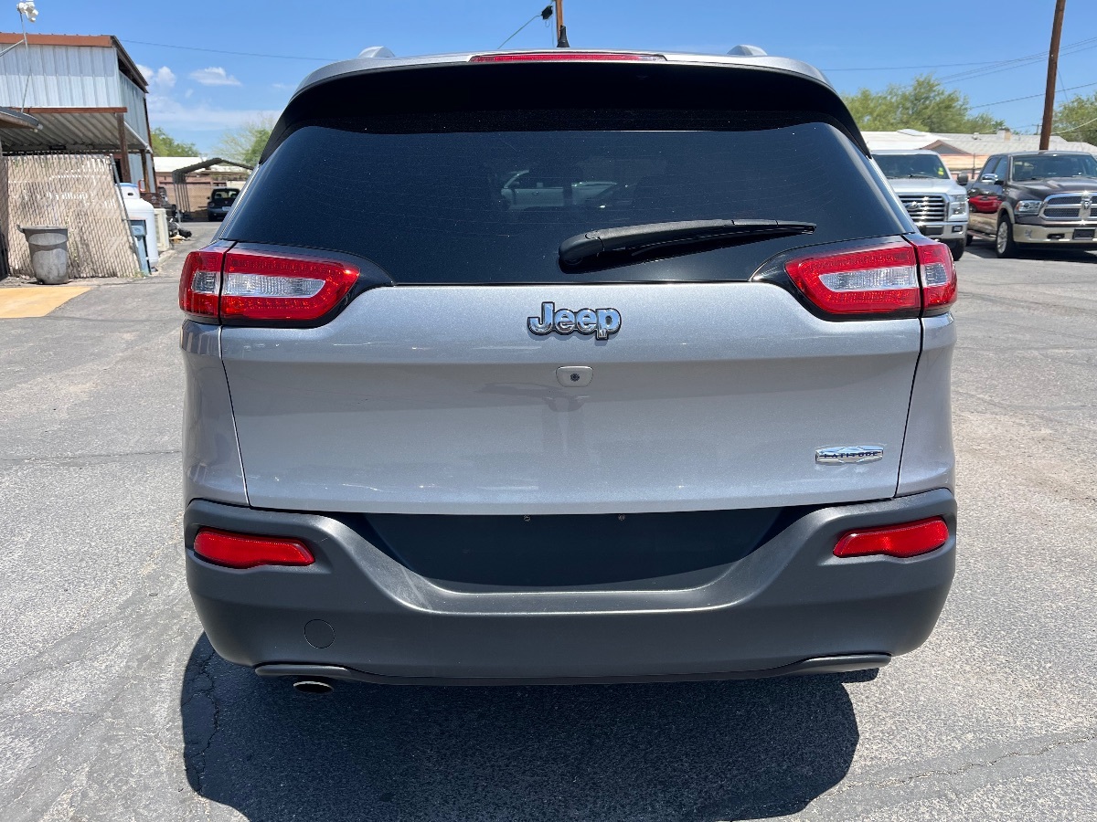 2017 Jeep Cherokee Latitude - Photo 6