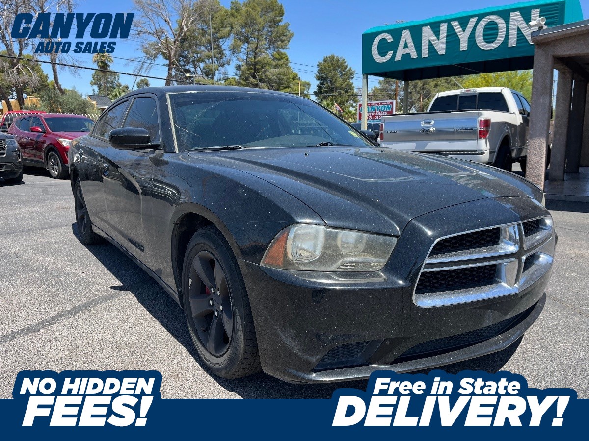 2013 Dodge Charger SE's photo
