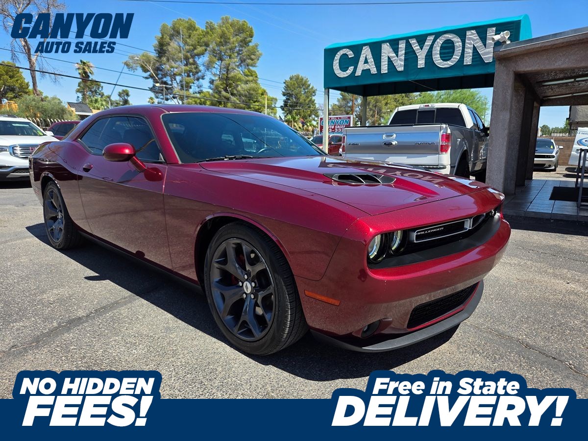2018 Dodge Challenger SXT Plus's photo