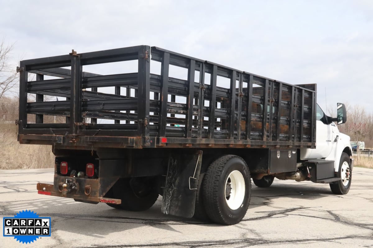 2018 Ford F-750 SuperCab photo 3