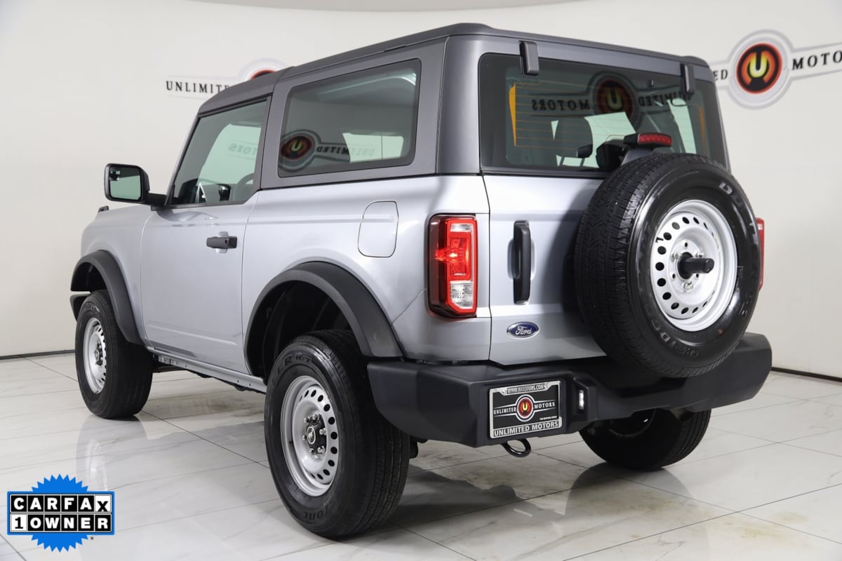 2022 Ford Bronco Base photo 4