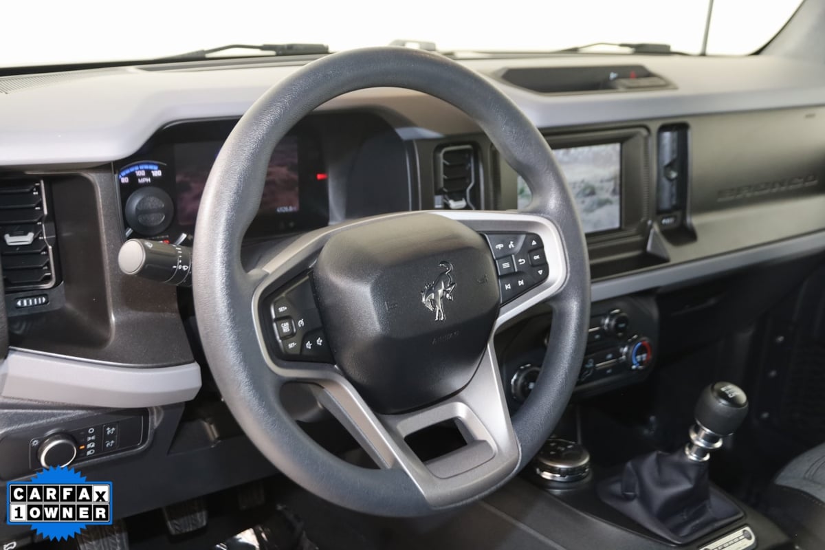 2022 Ford Bronco Base photo 6