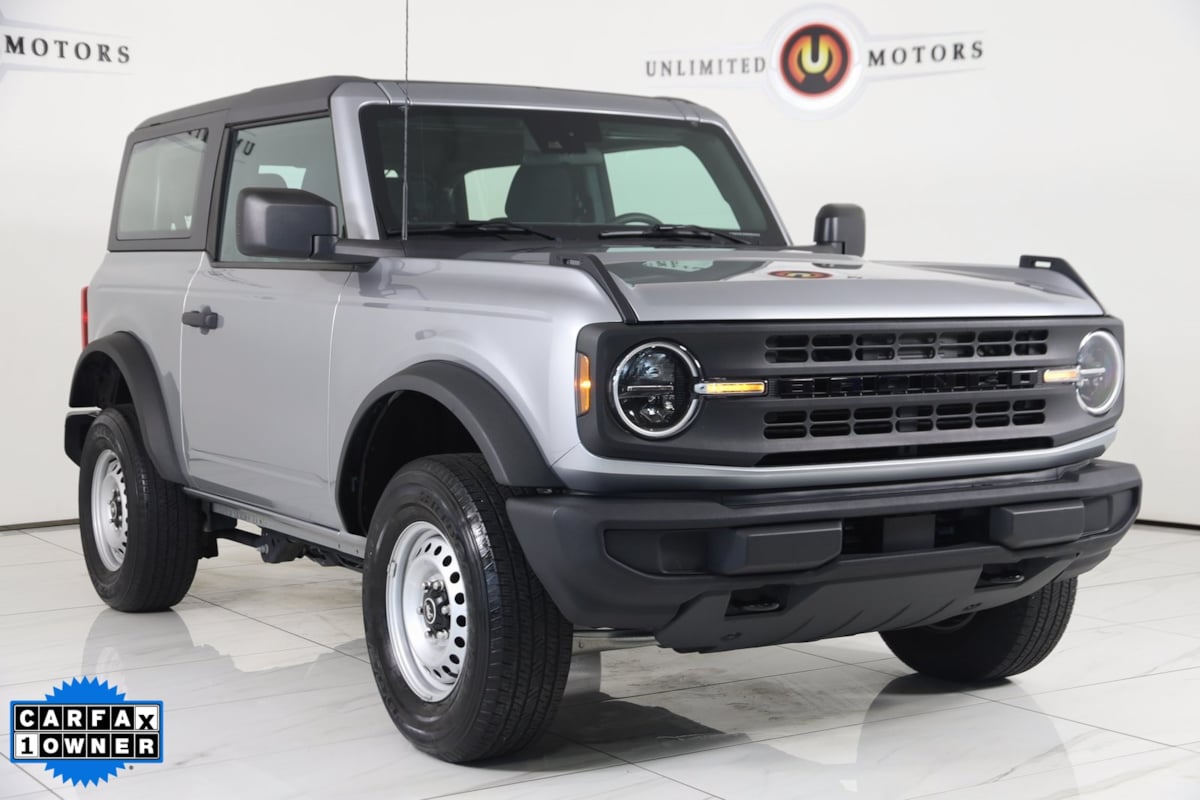 2022 Ford Bronco Base photo 19