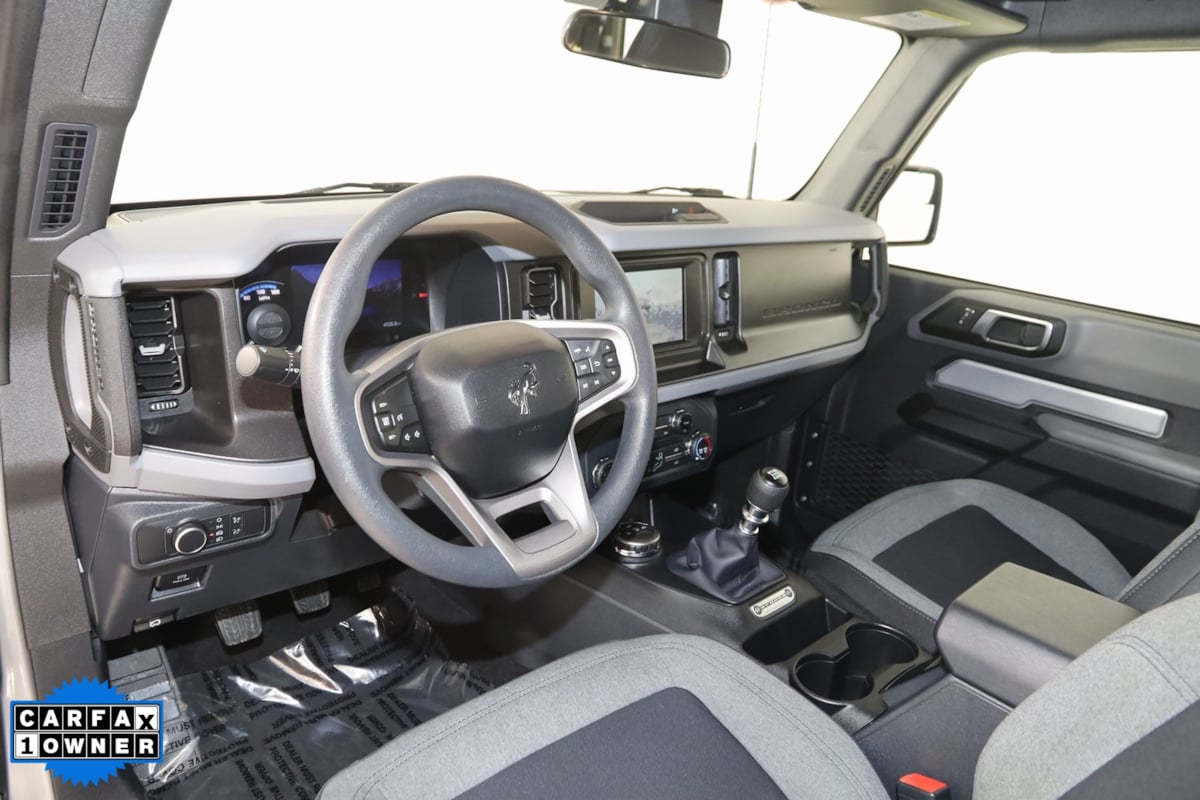 2022 Ford Bronco Base photo 24