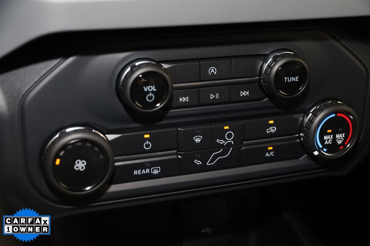 2022 Ford Bronco Base photo 26