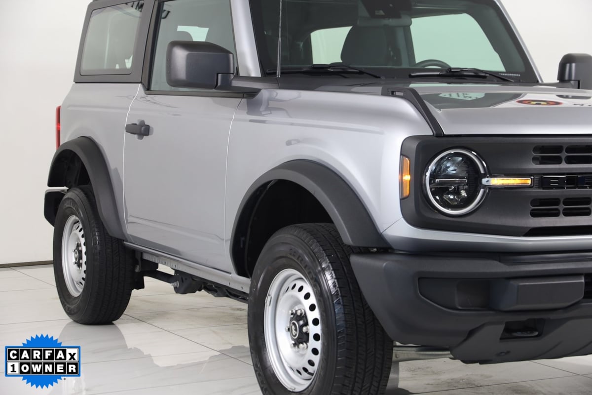 2022 Ford Bronco Base photo 39