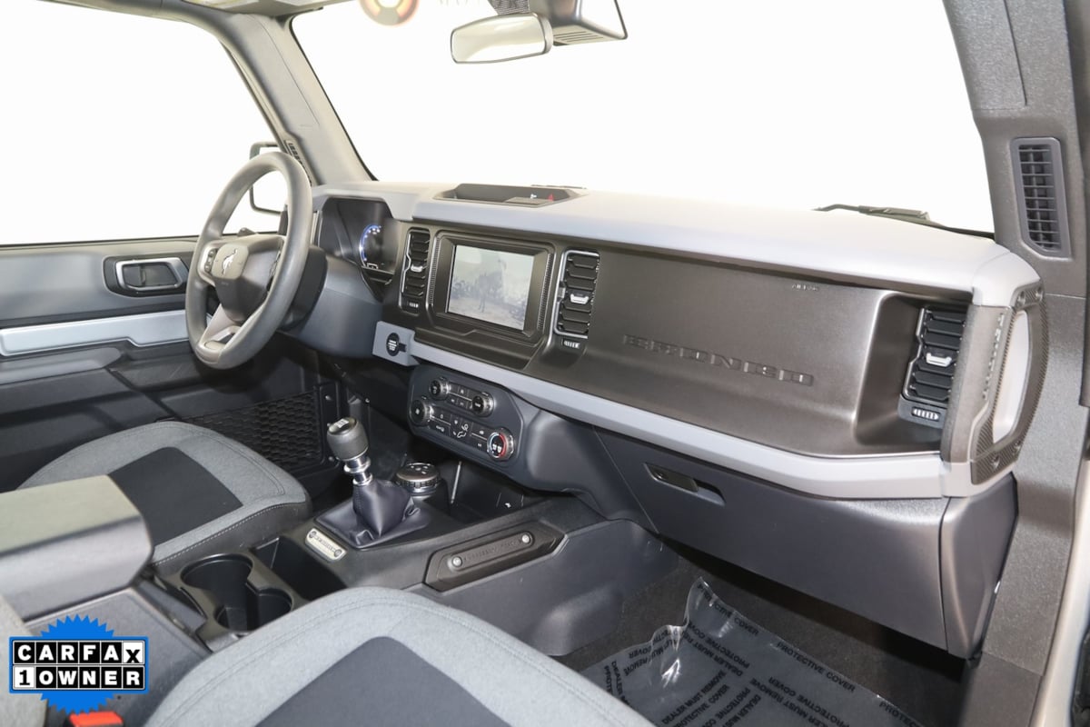 2022 Ford Bronco Base photo 42