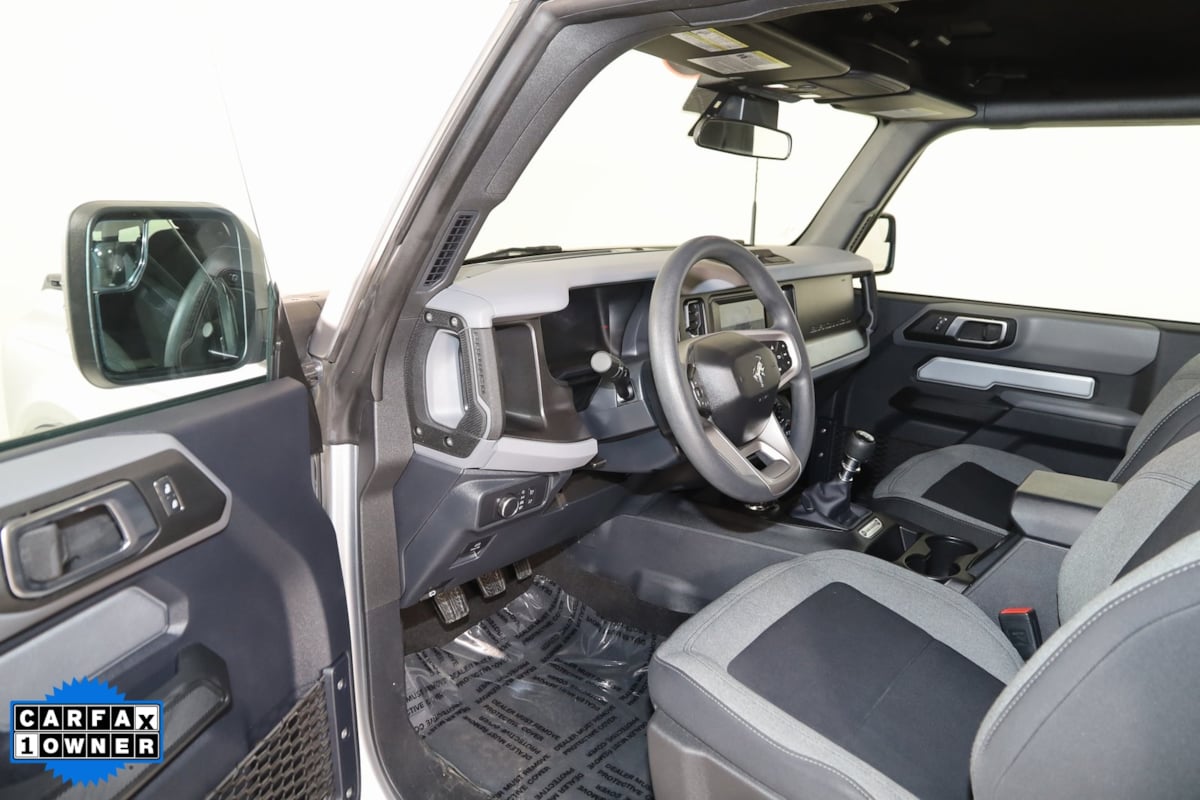 2022 Ford Bronco Base photo 48
