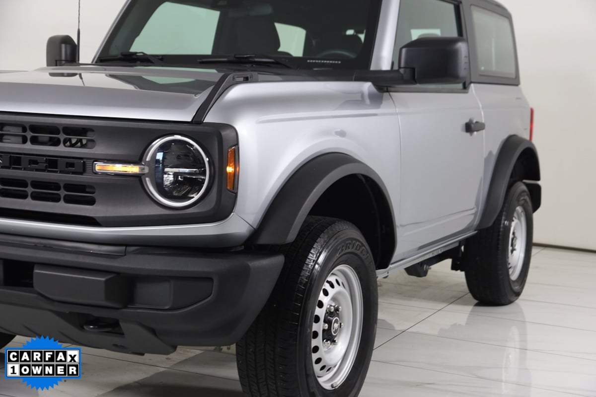 2022 Ford Bronco Base photo 54