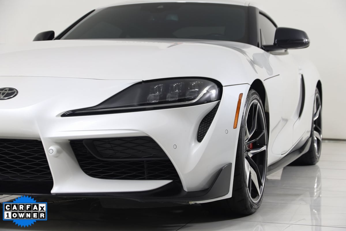 トヨタ GR Supra カラーサンプル　ホワイト・ブラック　2台セット Pre-owned Toyota GR Supra Grapevine TX | Dallas | PGT5441