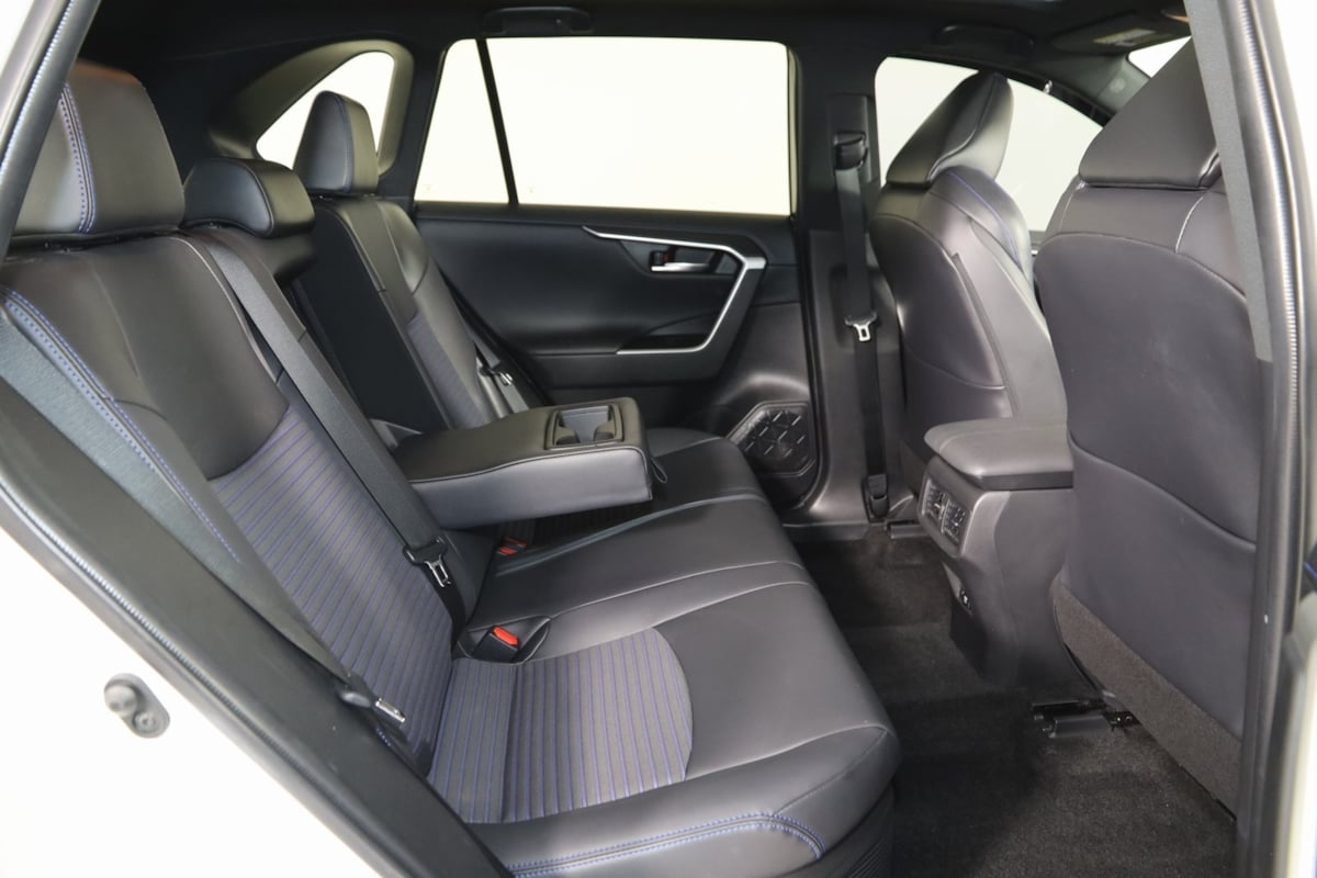 2021 Toyota RAV4 Hybrid XSE photo 13
