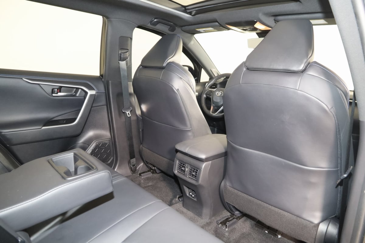 2021 Toyota RAV4 Hybrid XSE photo 14