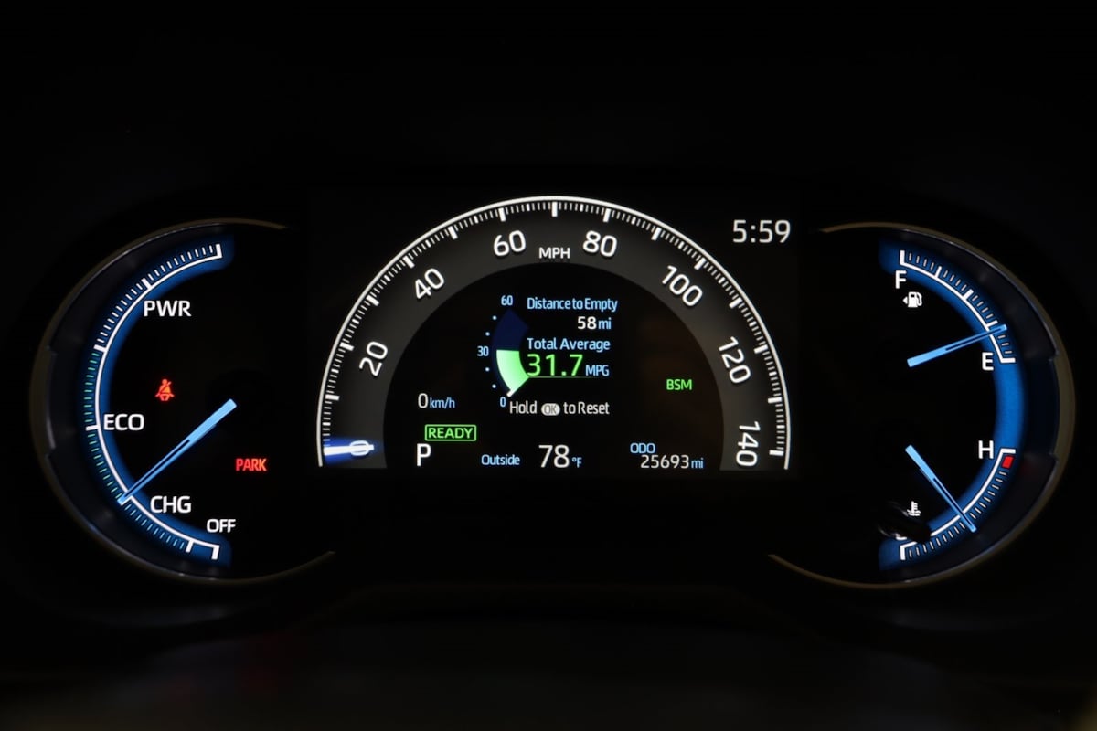 2021 Toyota RAV4 Hybrid XSE photo 19