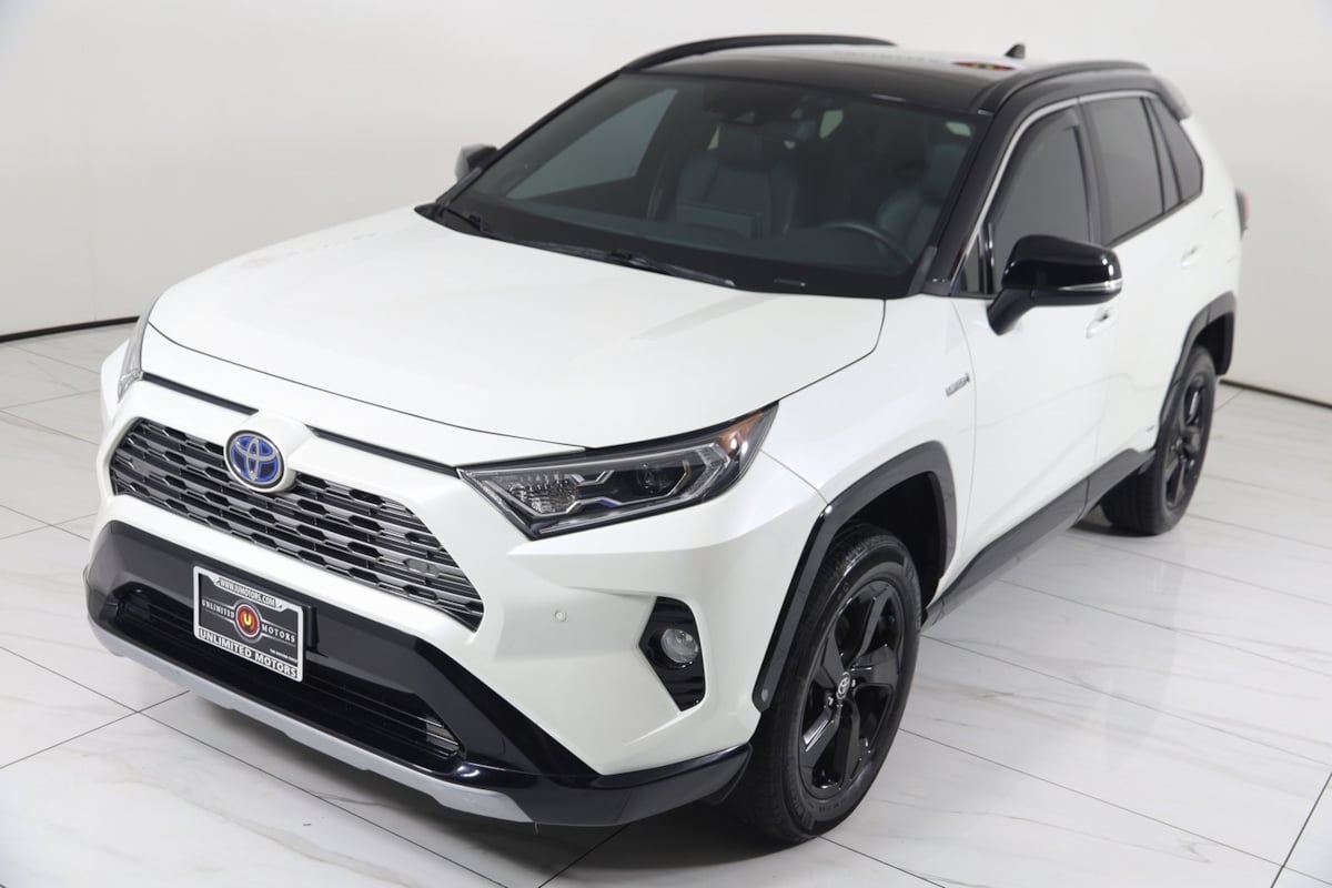 2021 Toyota RAV4 Hybrid XSE photo 22