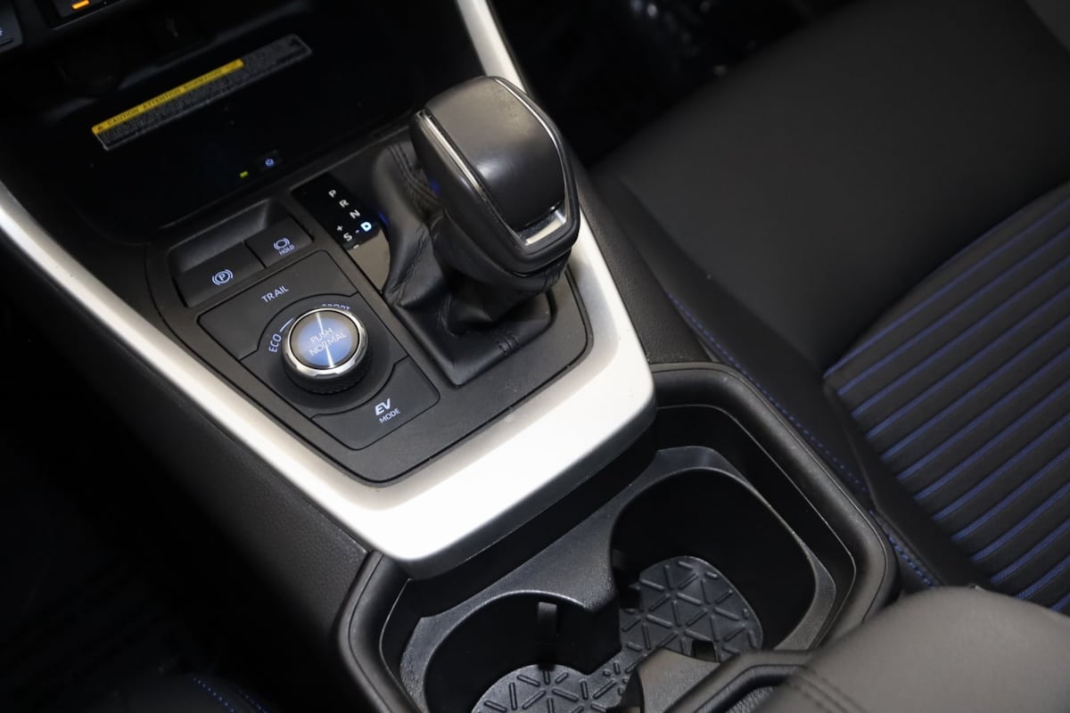 2021 Toyota RAV4 Hybrid XSE photo 35