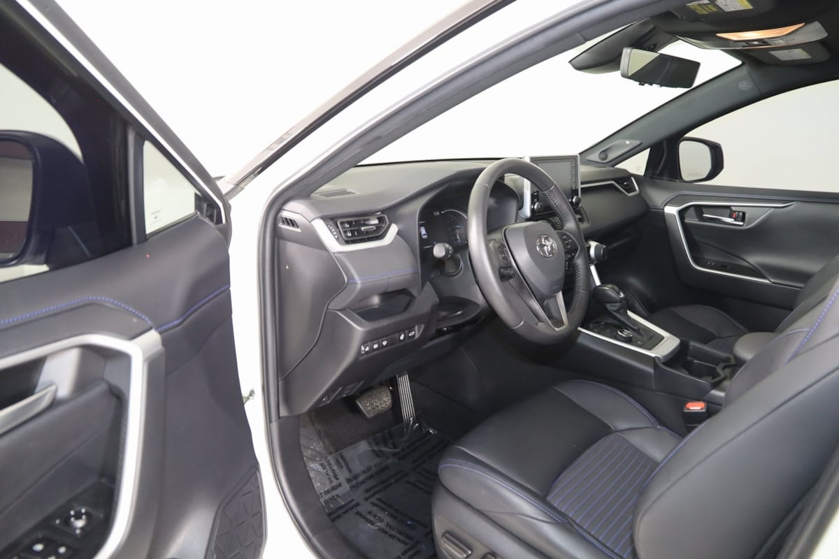 2021 Toyota RAV4 Hybrid XSE photo 49
