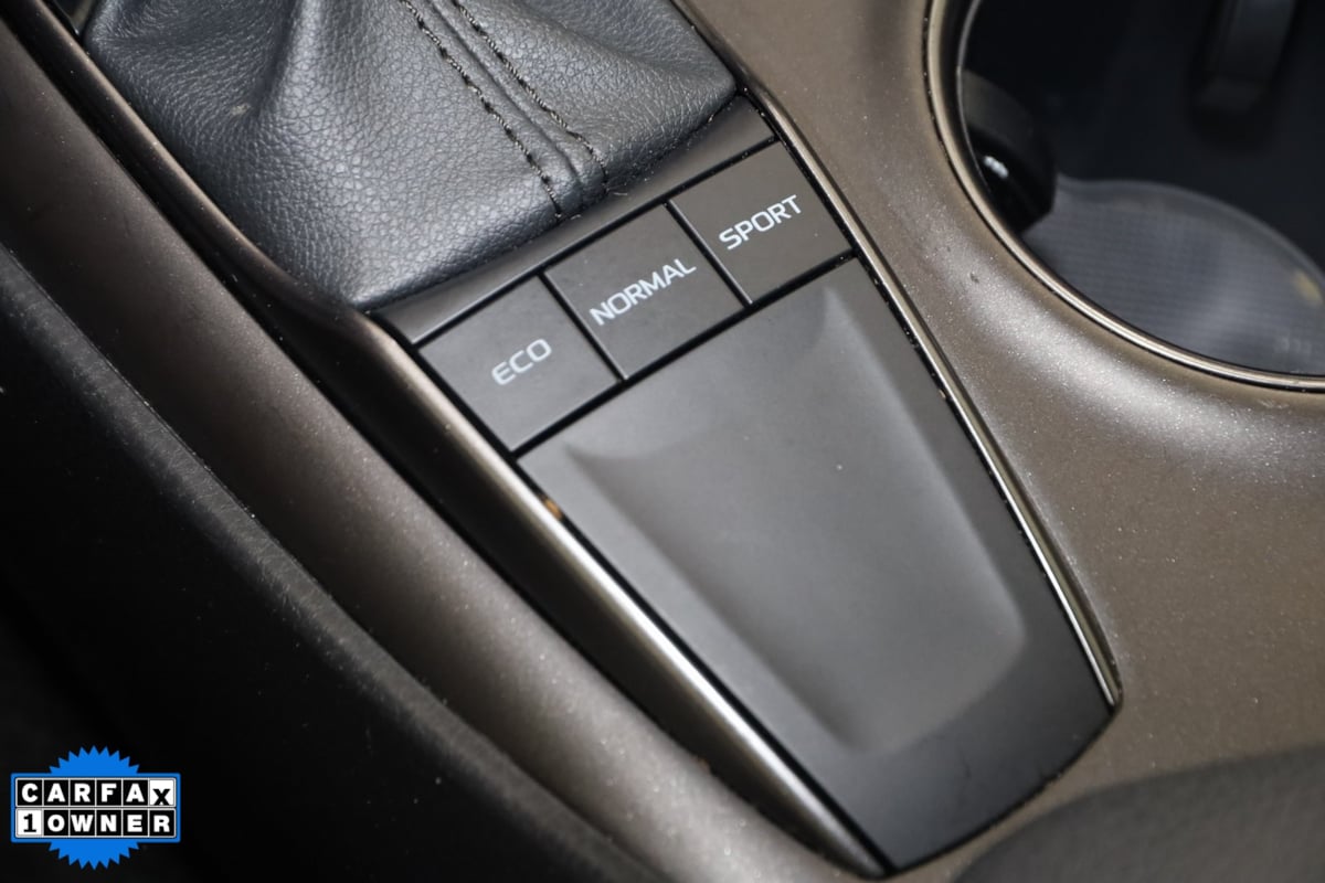 2024 Toyota Camry SE photo 28