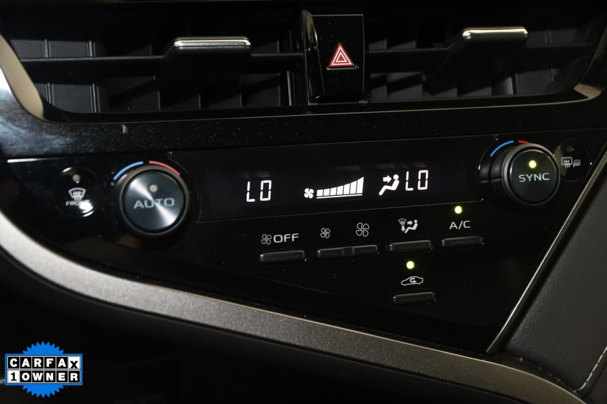 2024 Toyota Camry SE photo 31