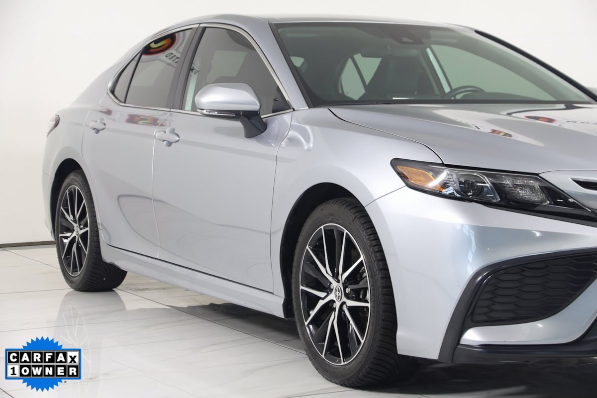 2024 Toyota Camry SE photo 44