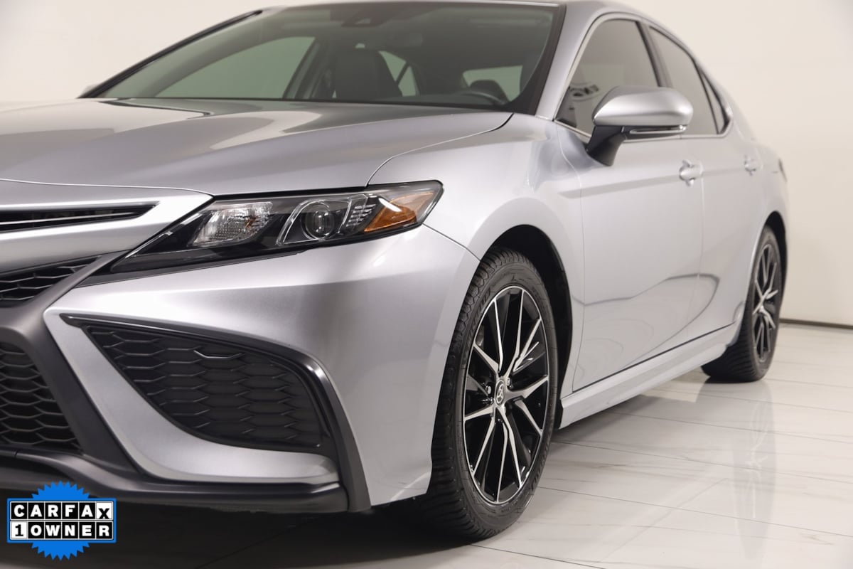 2024 Toyota Camry SE photo 60