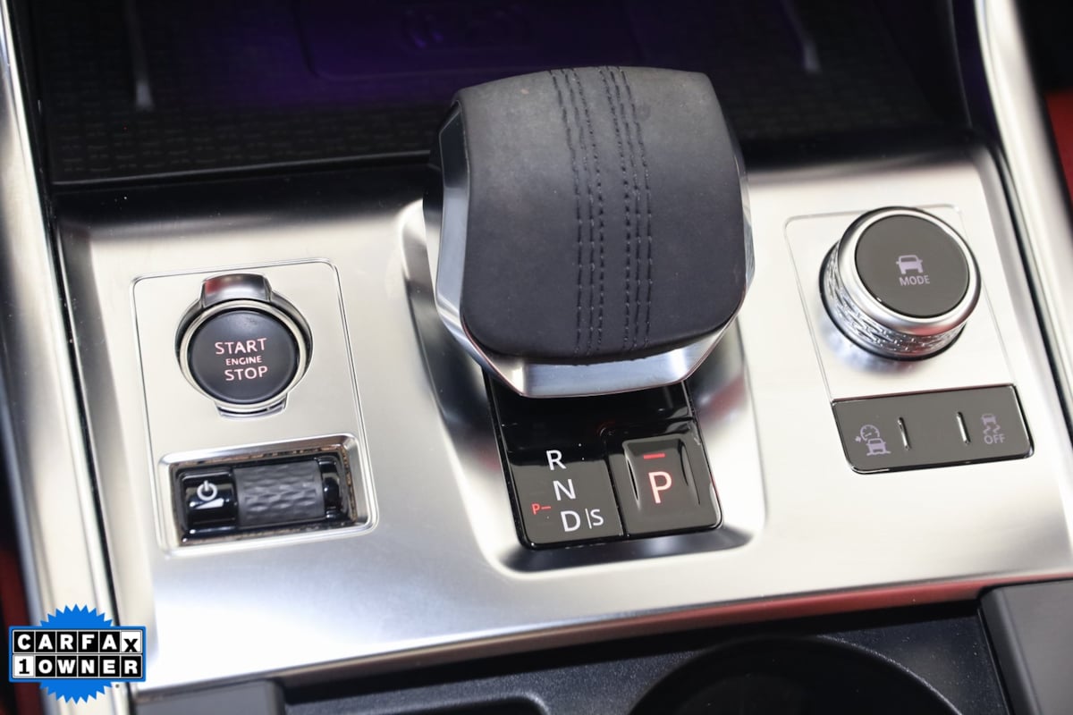 2023 Jaguar XF R-Dynamic SE photo 7