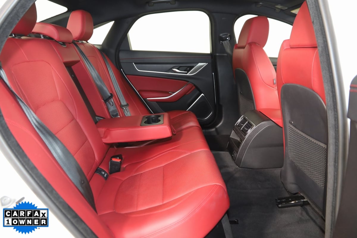 2023 Jaguar XF R-Dynamic SE photo 13