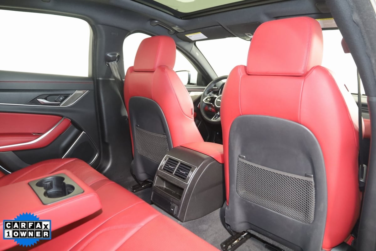 2023 Jaguar XF R-Dynamic SE photo 14