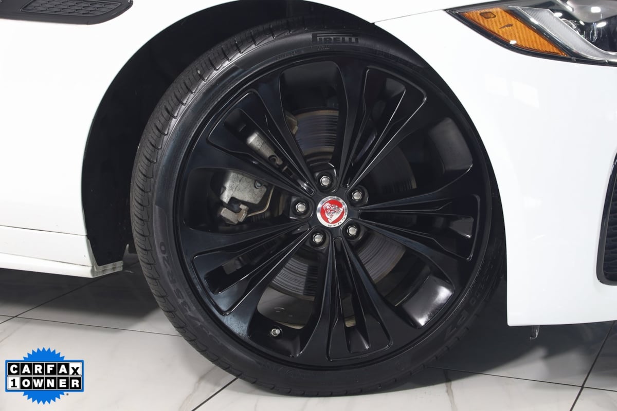 2023 Jaguar XF R-Dynamic SE photo 15