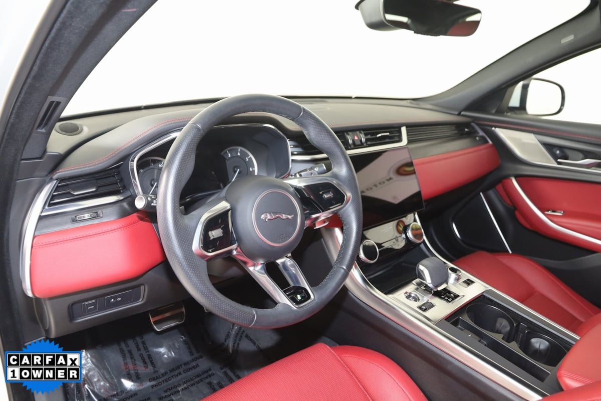 2023 Jaguar XF R-Dynamic SE photo 32