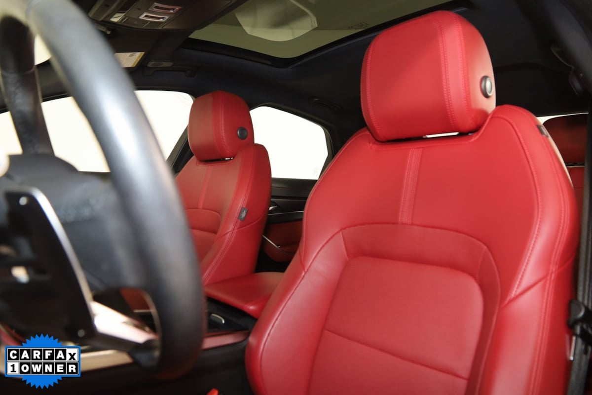 2023 Jaguar XF R-Dynamic SE photo 33
