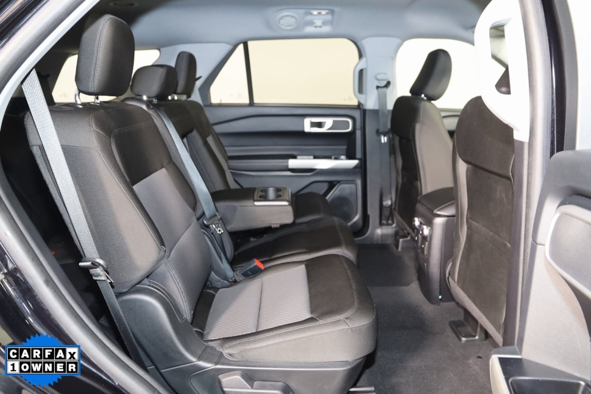 2022 Ford Explorer XLT photo 12