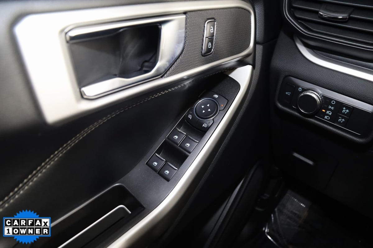 2022 Ford Explorer XLT photo 30