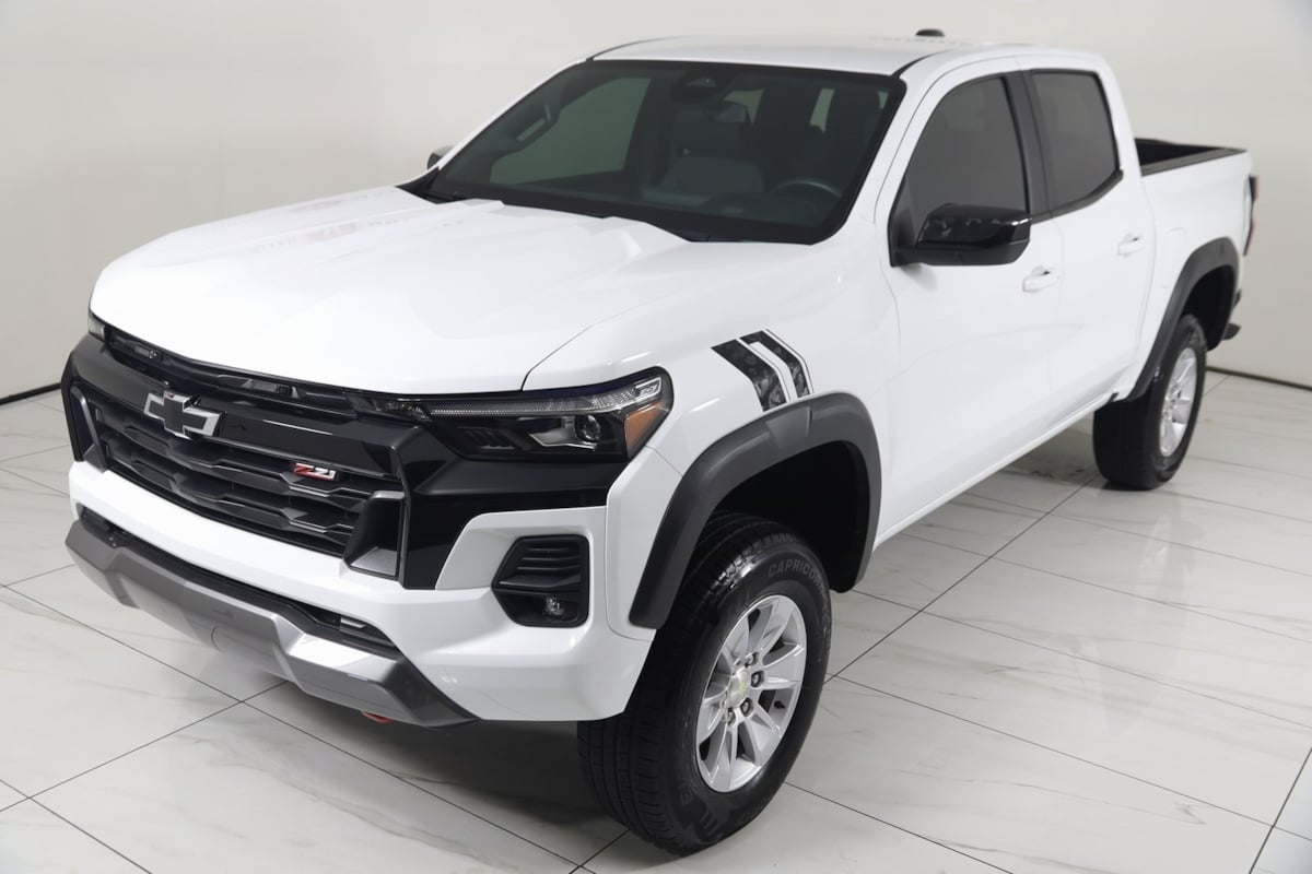 2023 Chevrolet Colorado Z71 photo 22