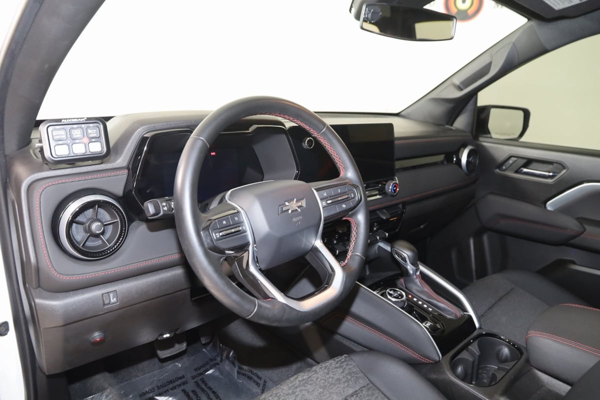 2023 Chevrolet Colorado Z71 photo 27