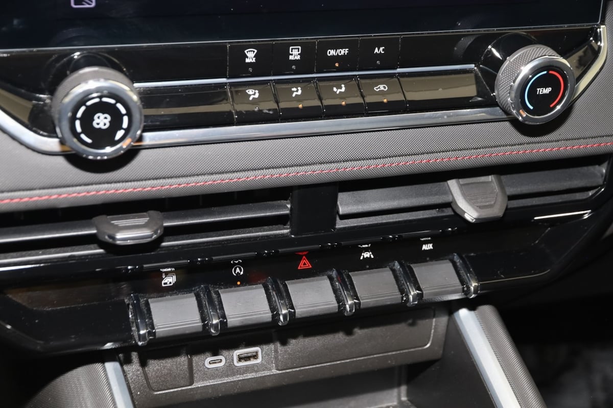 2023 Chevrolet Colorado Z71 photo 32