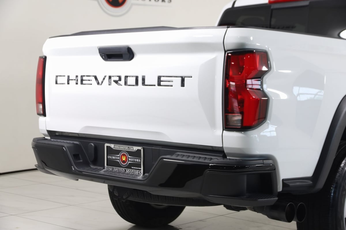 2023 Chevrolet Colorado Z71 photo 47