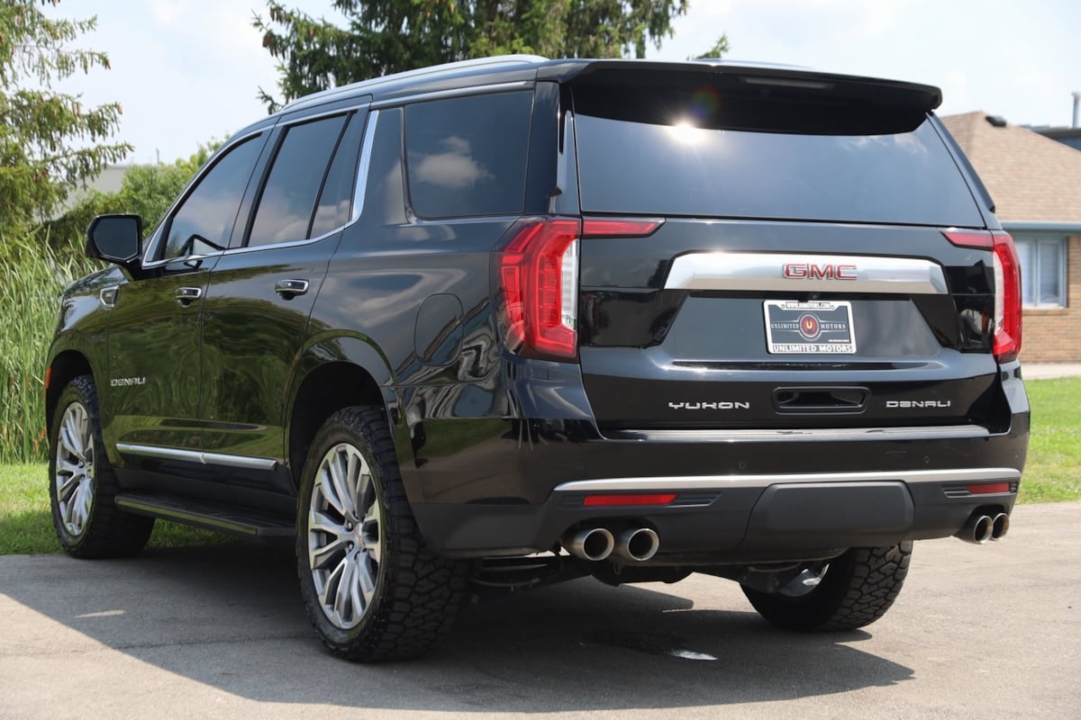 2023 Gmc Yukon Denali photo 3