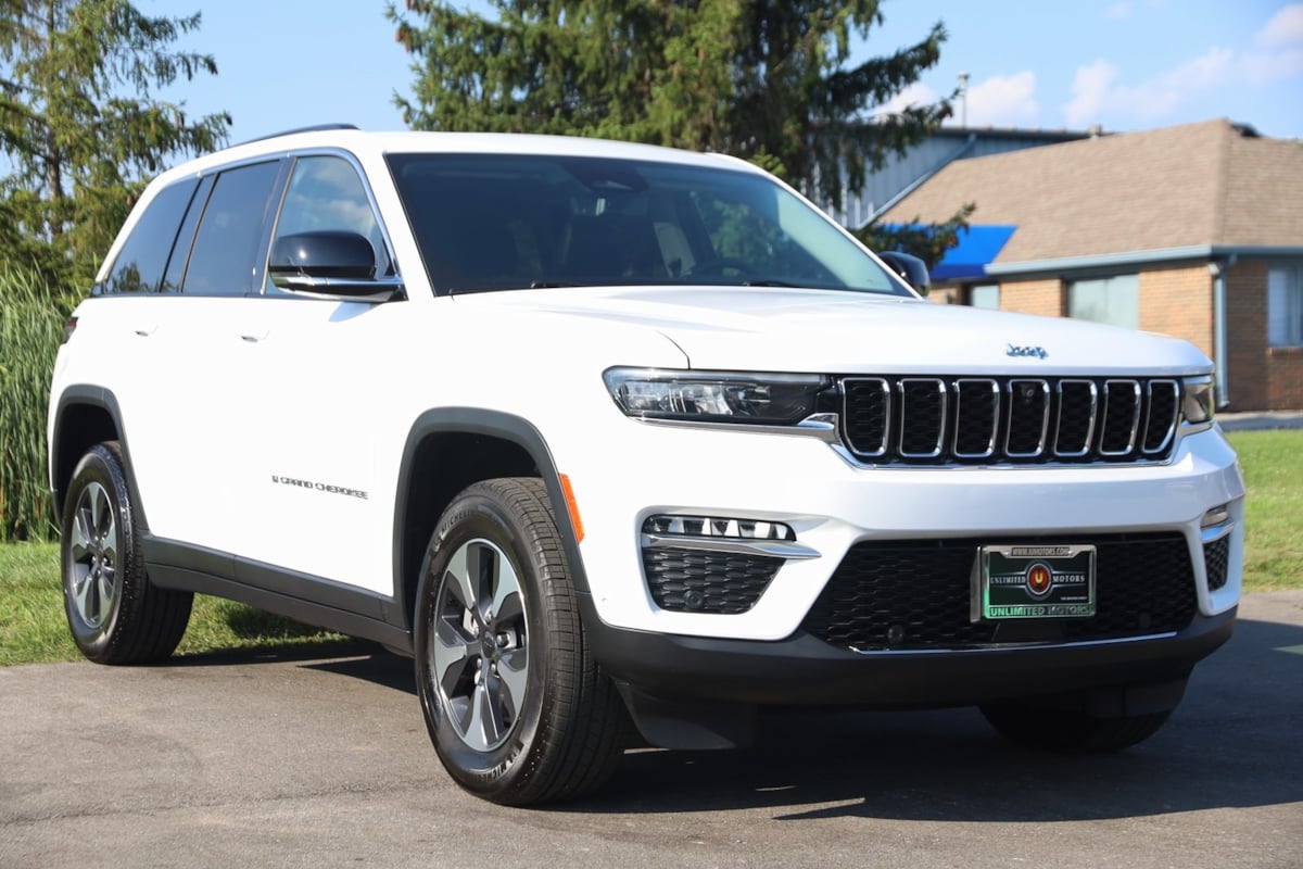 2023 Jeep Cherokee 4xe photo 18