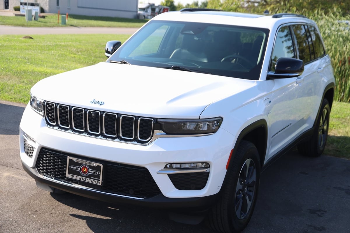 2023 Jeep Cherokee 4xe photo 19
