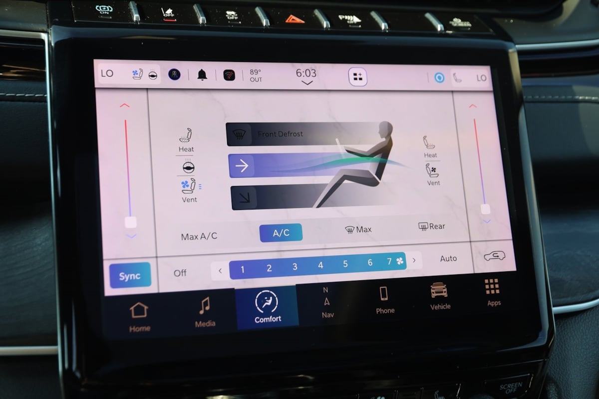 2023 Jeep Cherokee 4xe photo 31