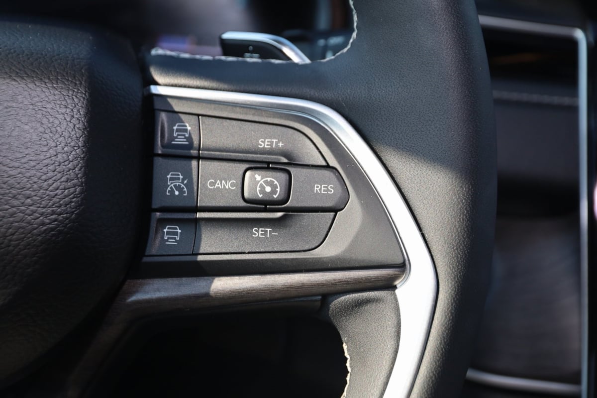 2023 Jeep Cherokee 4xe photo 45