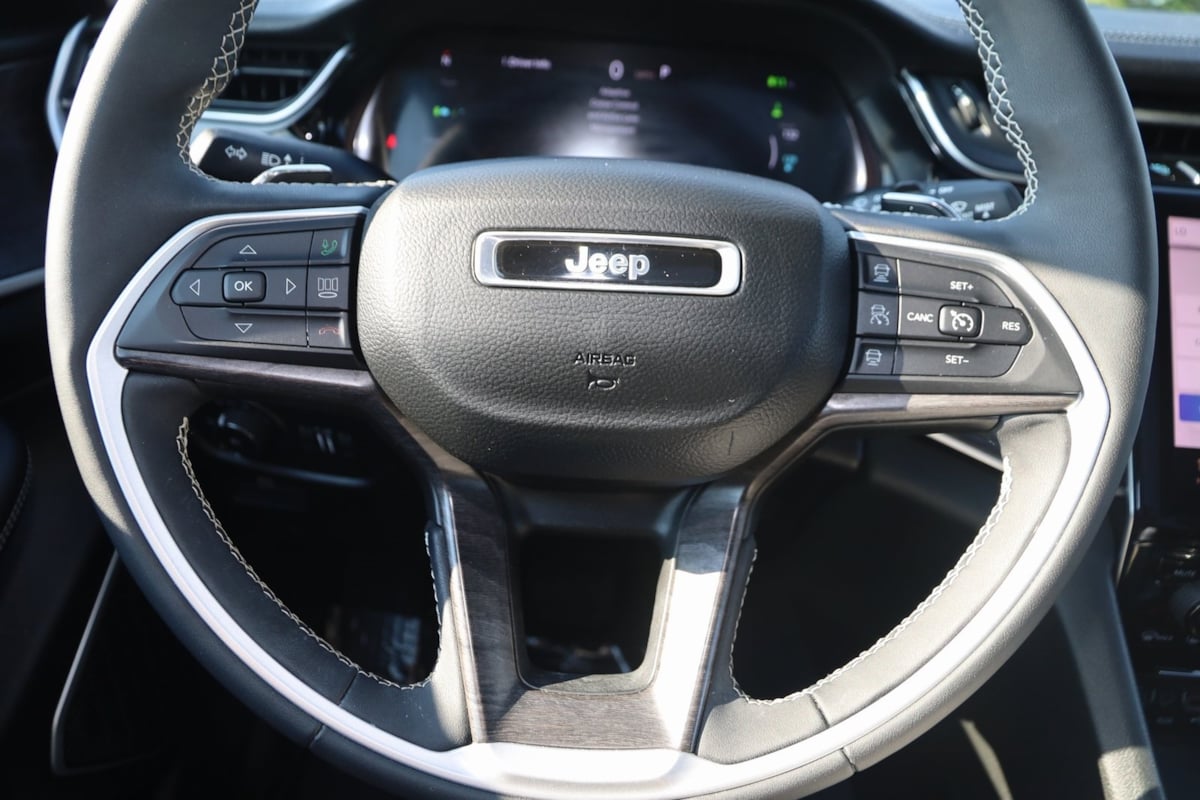 2023 Jeep Cherokee 4xe photo 46