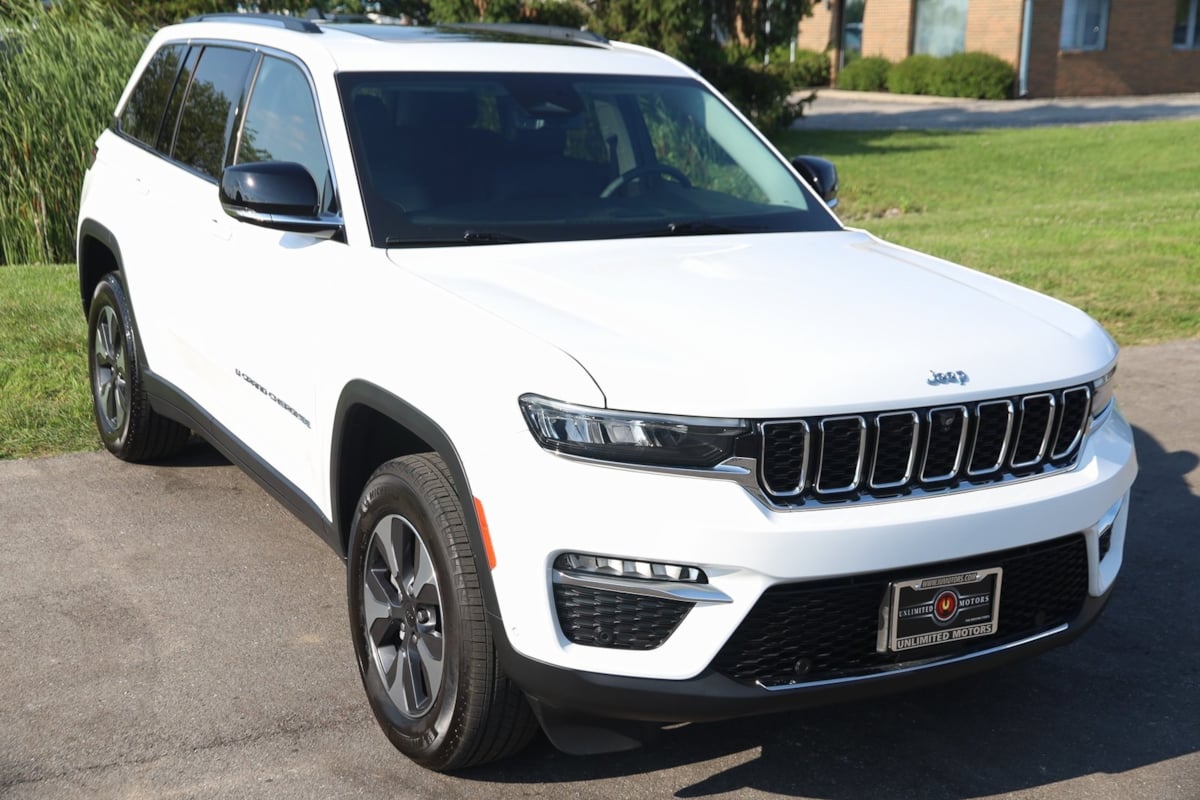 2023 Jeep Cherokee 4xe photo 49