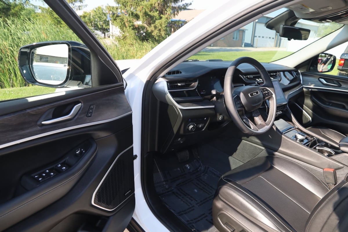 2023 Jeep Cherokee 4xe photo 60