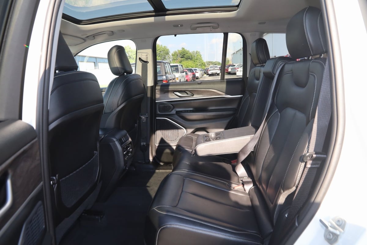 2023 Jeep Cherokee 4xe photo 61
