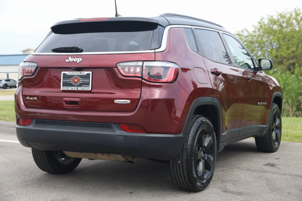 2020 Jeep Compass Latitude photo 3