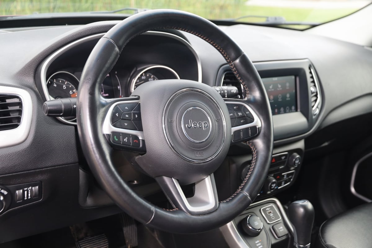2020 Jeep Compass Latitude photo 6