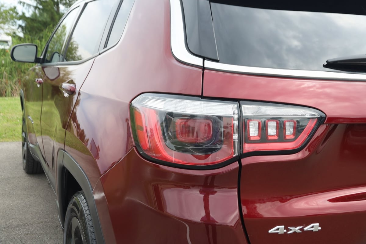 2020 Jeep Compass Latitude photo 25