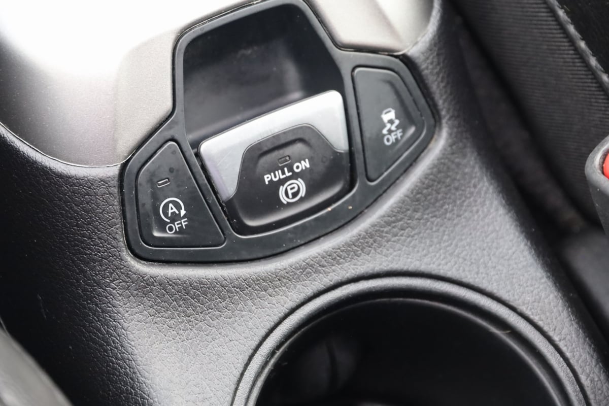 2020 Jeep Compass Latitude photo 27